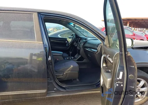 2013 Kia Sorento Lx z USA, uszkodzony, nr VIN 5XYKT3A12DG313320